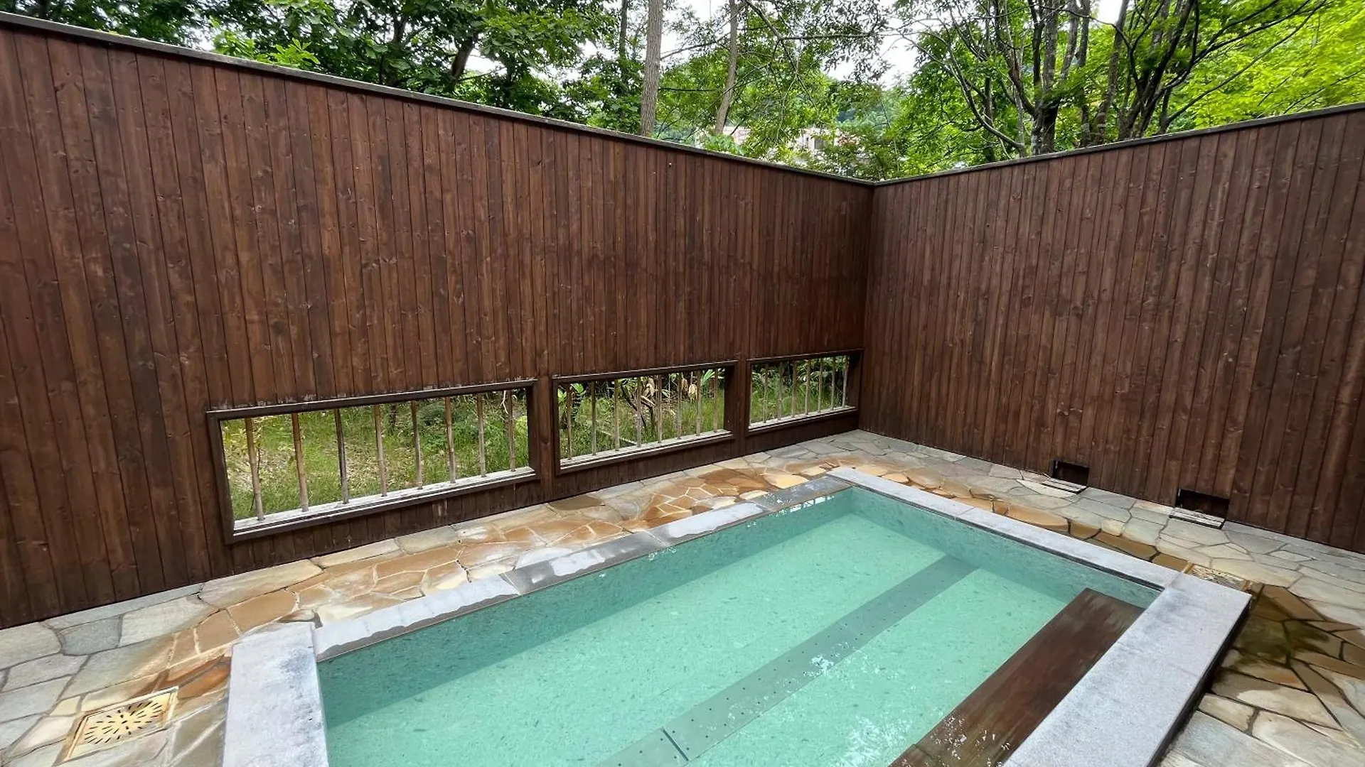 Kuriya Suizan Hotel Sapporo Ryokan