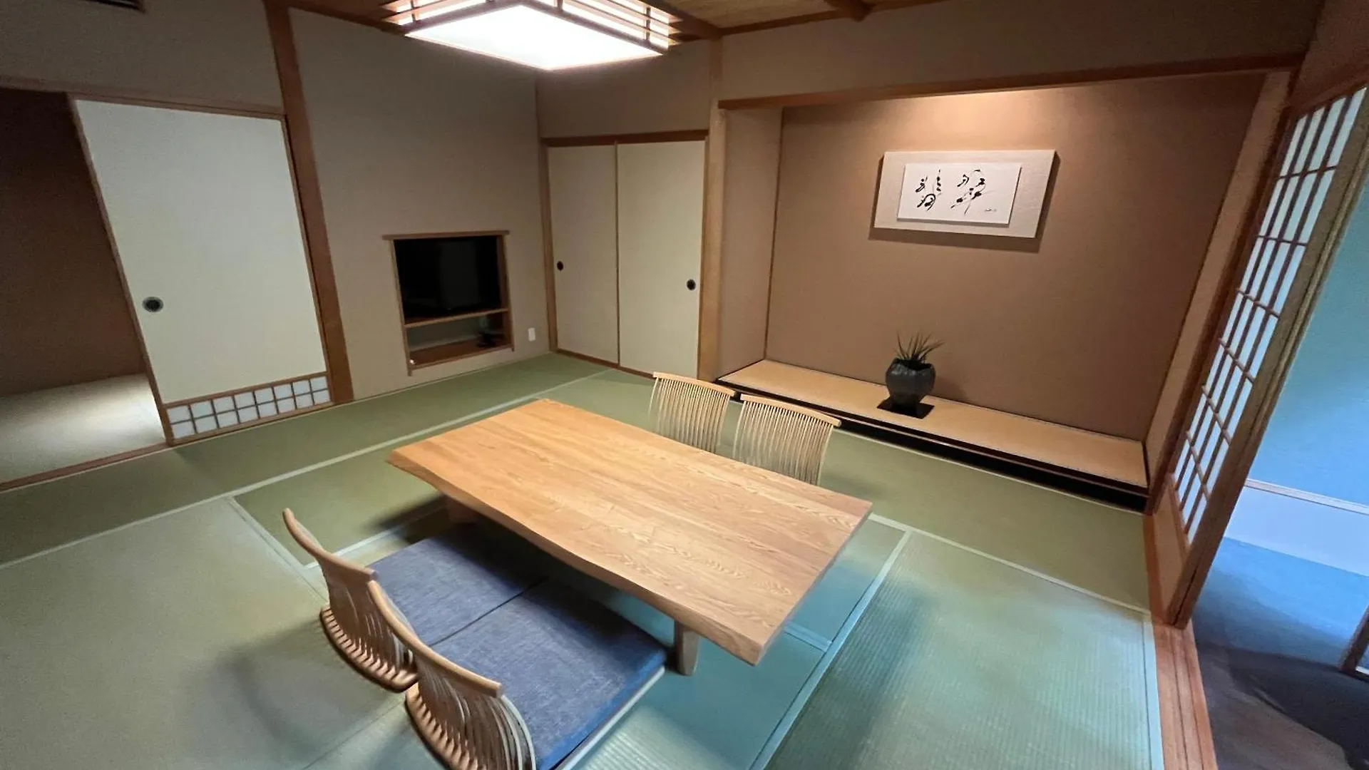 Kuriya Suizan Hotel Sapporo