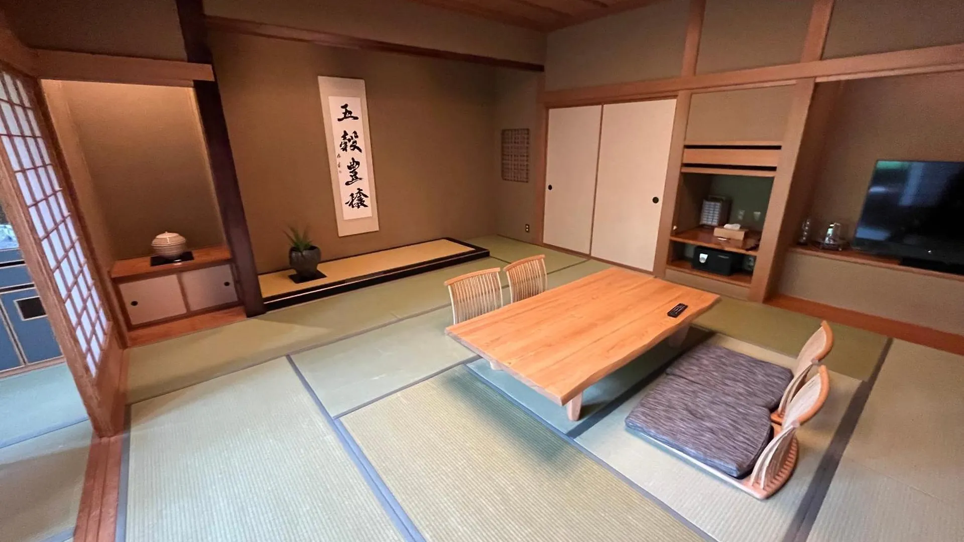 Kuriya Suizan Hotel Sapporo