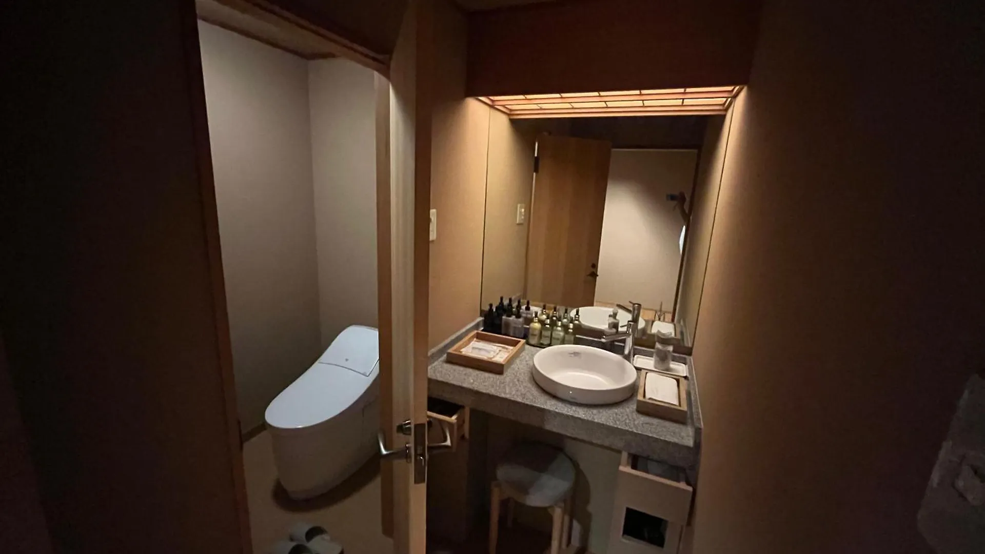 Kuriya Suizan Hotel Sapporo Ryokan